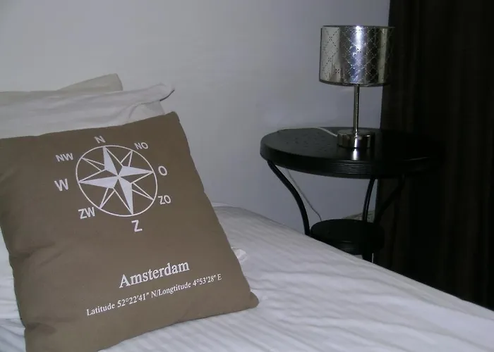 Hotel Greenhouse Effect