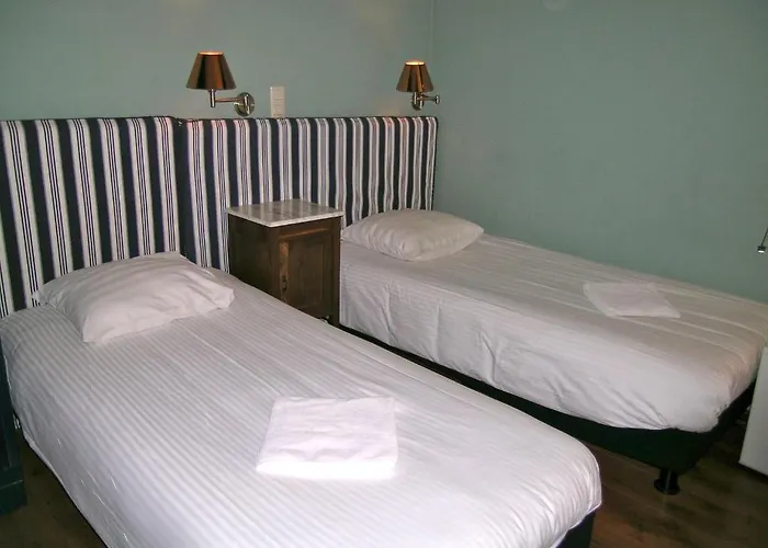 Hotel Greenhouse Effect 2*